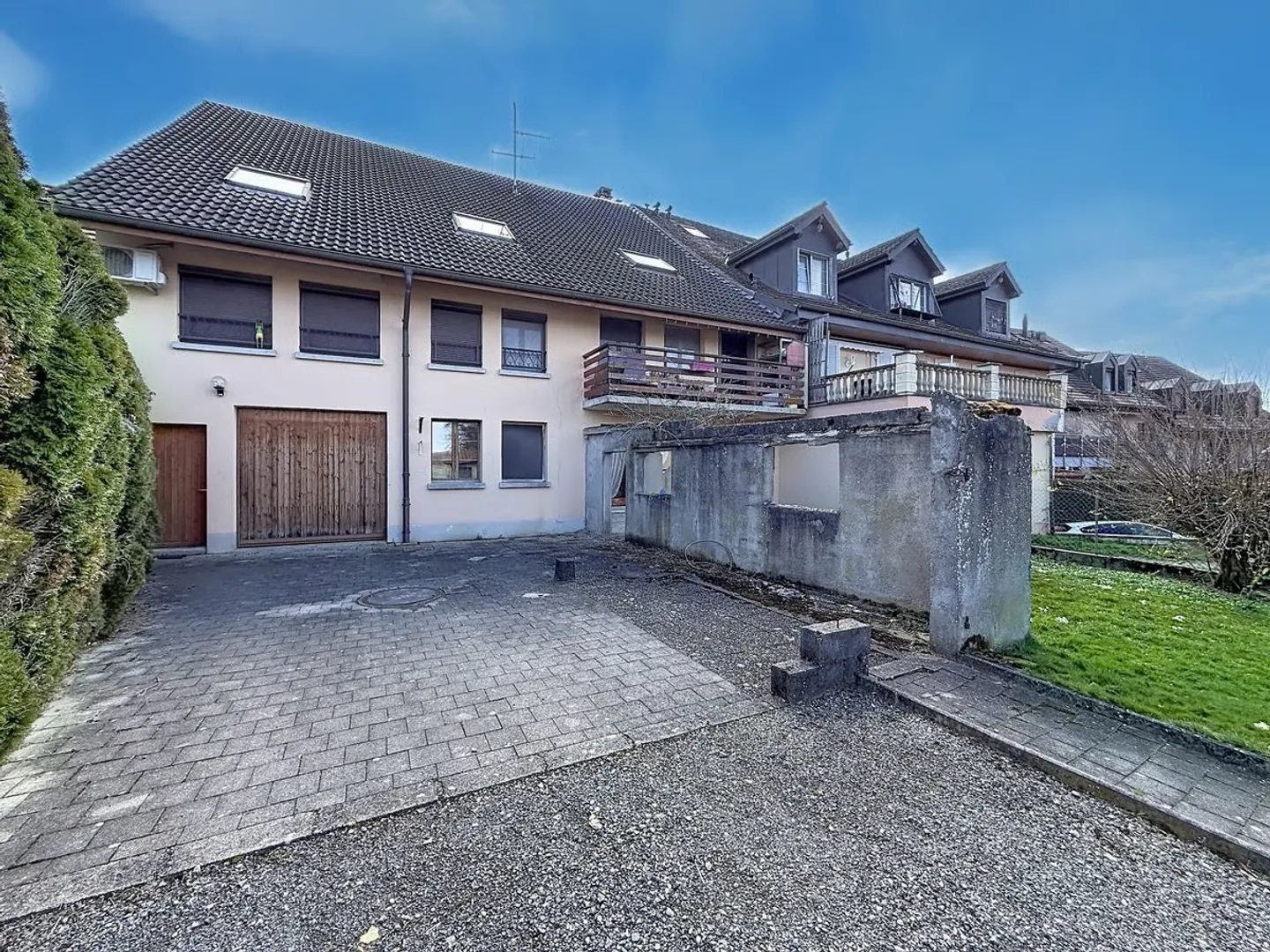 Villars le Terroir - Two apartments for sale in a small PPE - Photo 2 of 3