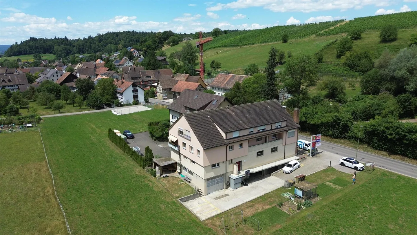 Living in the Green - well-kept 3.5-room apartment in Trüllikon - Photo 2 of 12