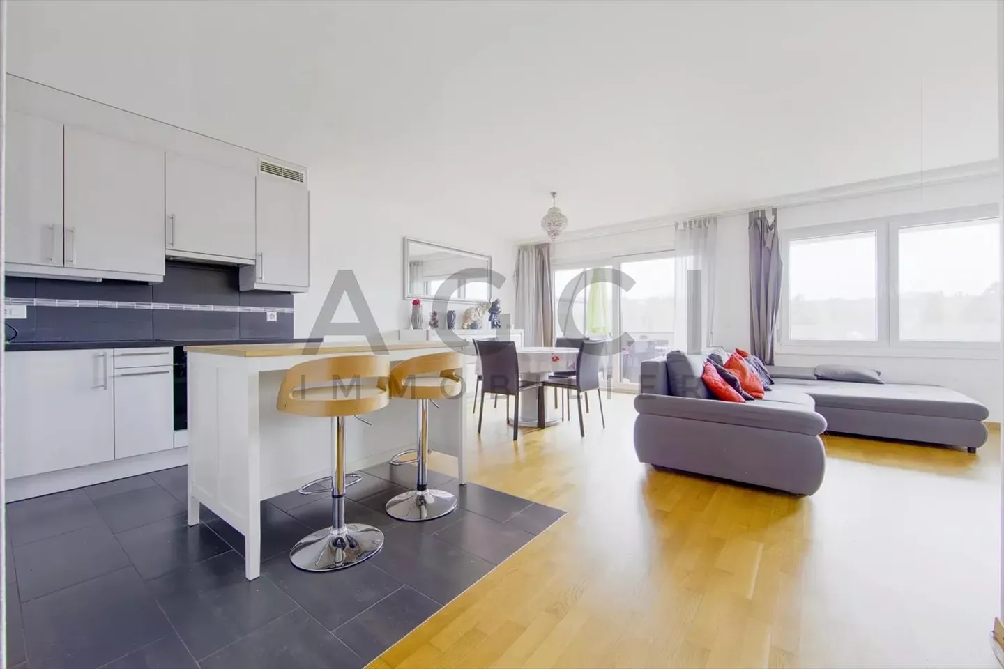 Appartement 4 pièces - Photo 4 sur 10