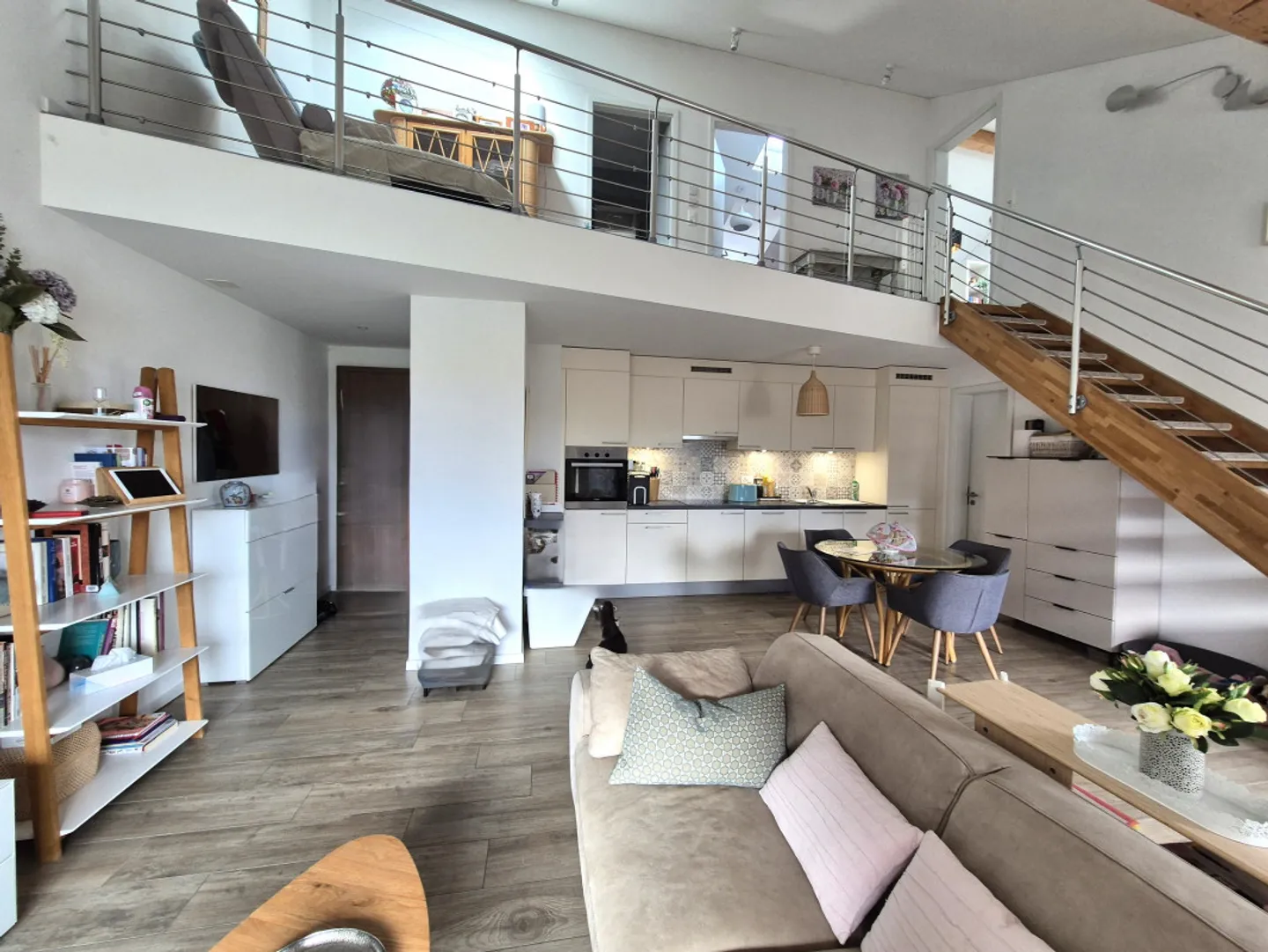 Helles Dachgeschoß-Duplex mit 4,5 Zimmern 112m2 in Chessel - Foto 1 von 13