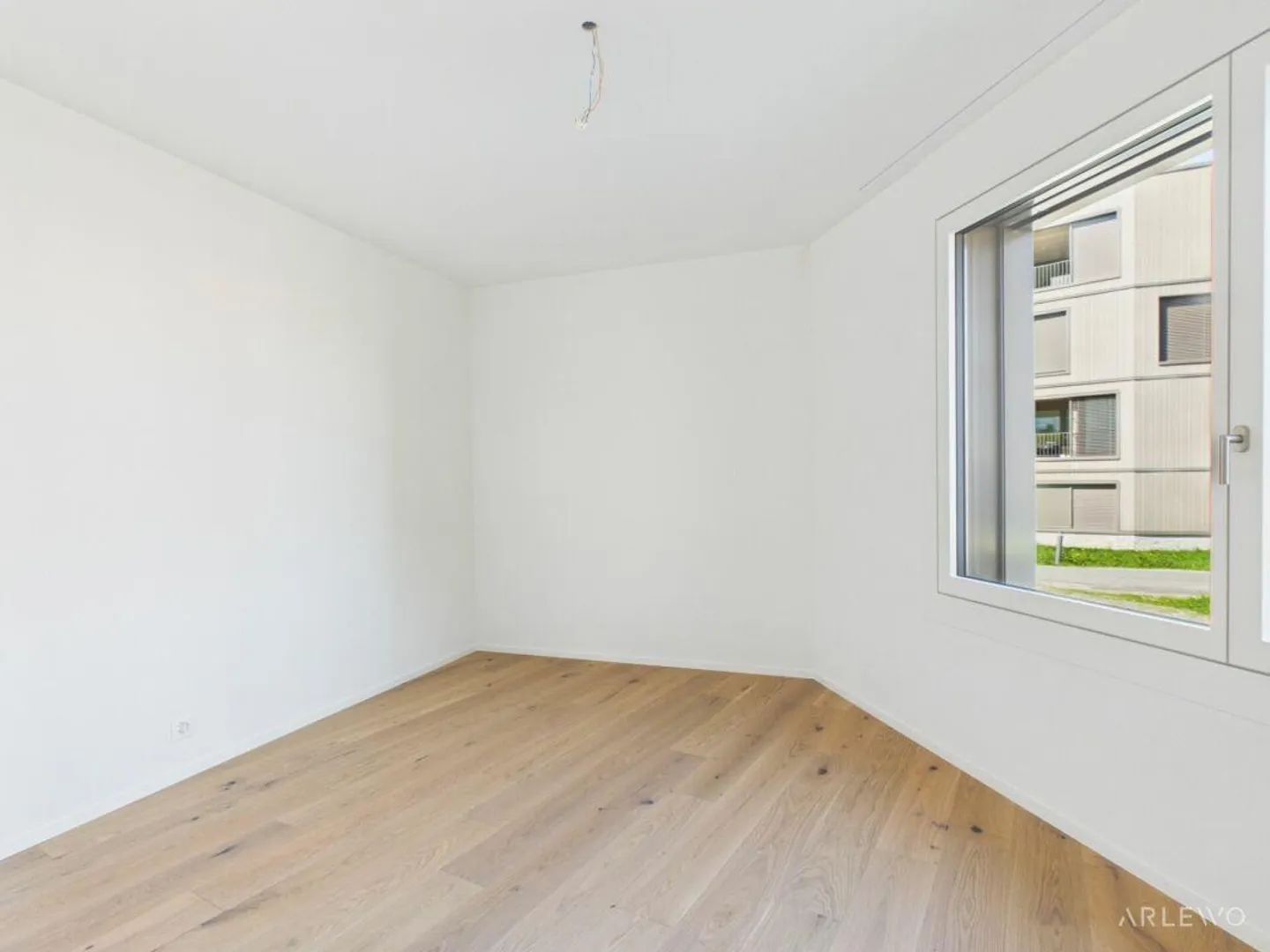 Modern and spacious living concept - Photo 8 of 12