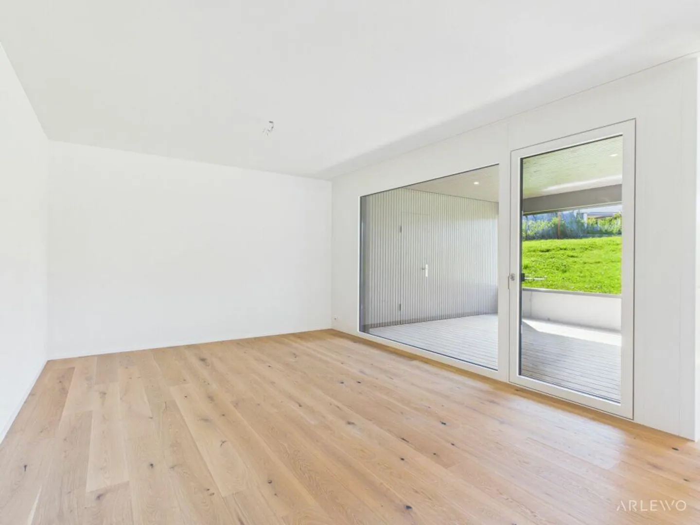 Modern and spacious living concept - Photo 4 of 12