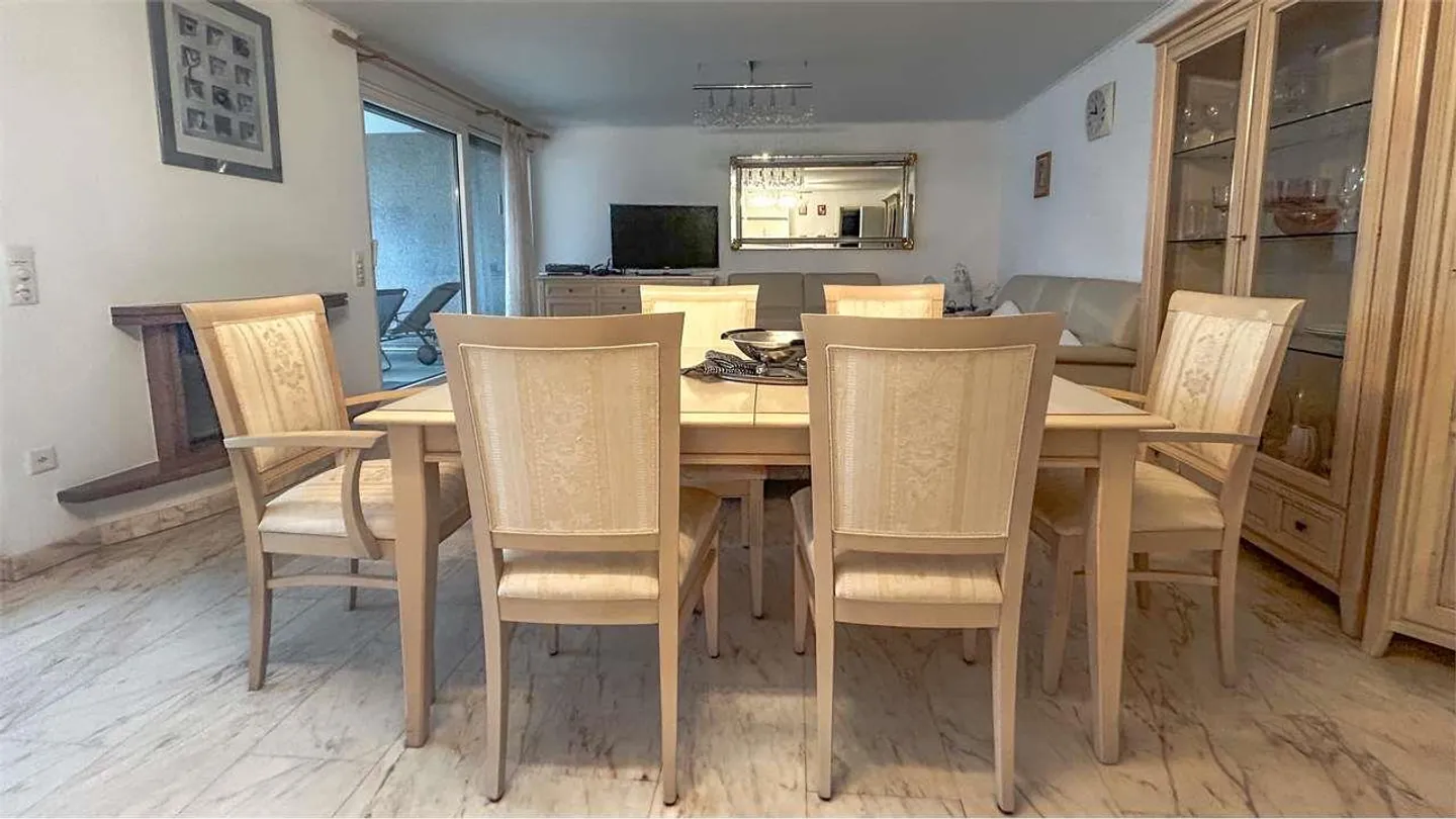 3.5 PIÈCES EN BORD DE LAC AVEC PISCINE - Photo 6 sur 12