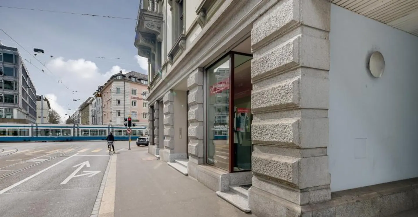 Your attractive office in the sought-after Zurich Enge district - Photo 2 of 5