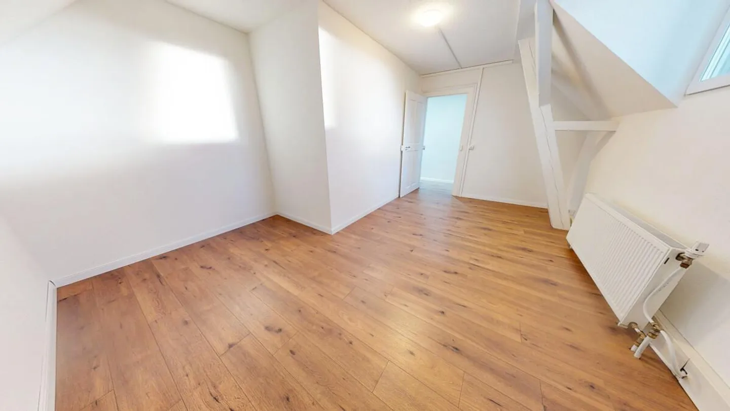 Charming Apartment in Burgdorf - Photo 7 of 10