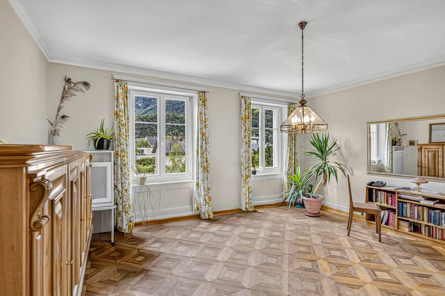 Charming Villa in a Quiet Location in Glarus Nord – Your Dream Home with Mountain View - Photo 5 of 11