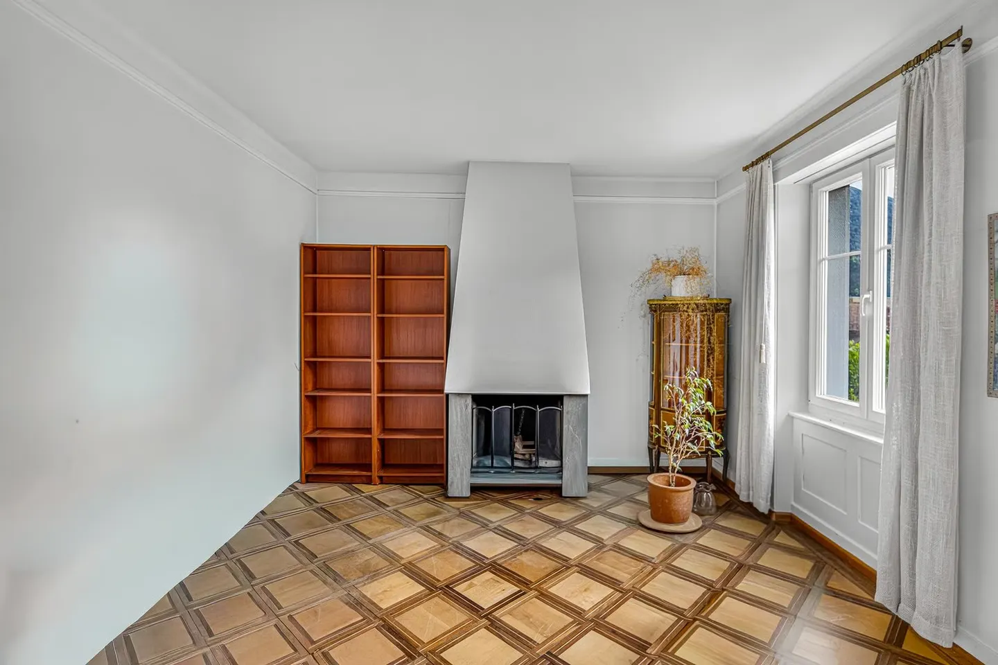 Charming Villa in a Quiet Location in Glarus Nord – Your Dream Home with Mountain View - Photo 6 of 11
