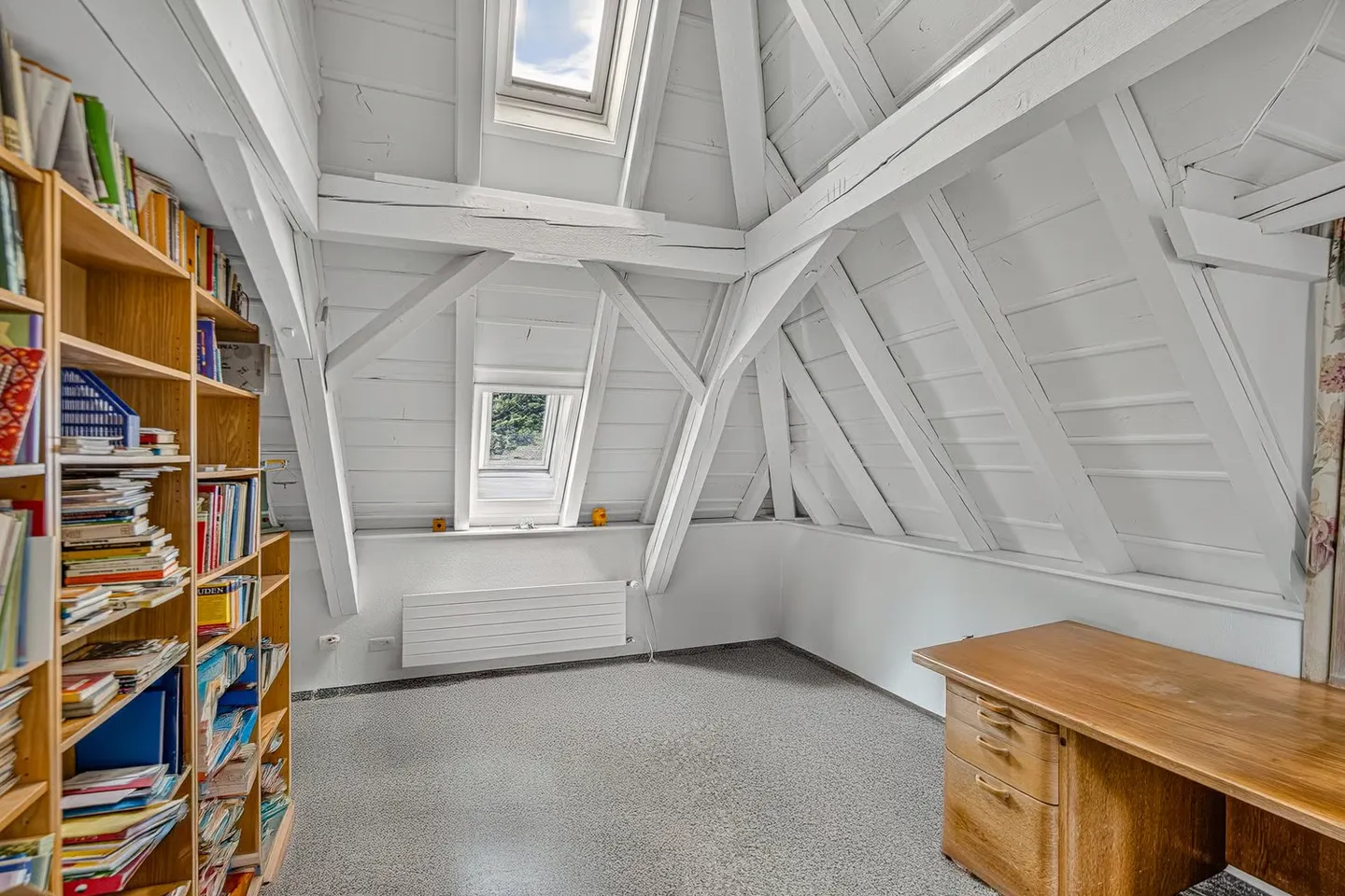 Charming Villa in a Quiet Location in Glarus Nord – Your Dream Home with Mountain View - Photo 7 of 11