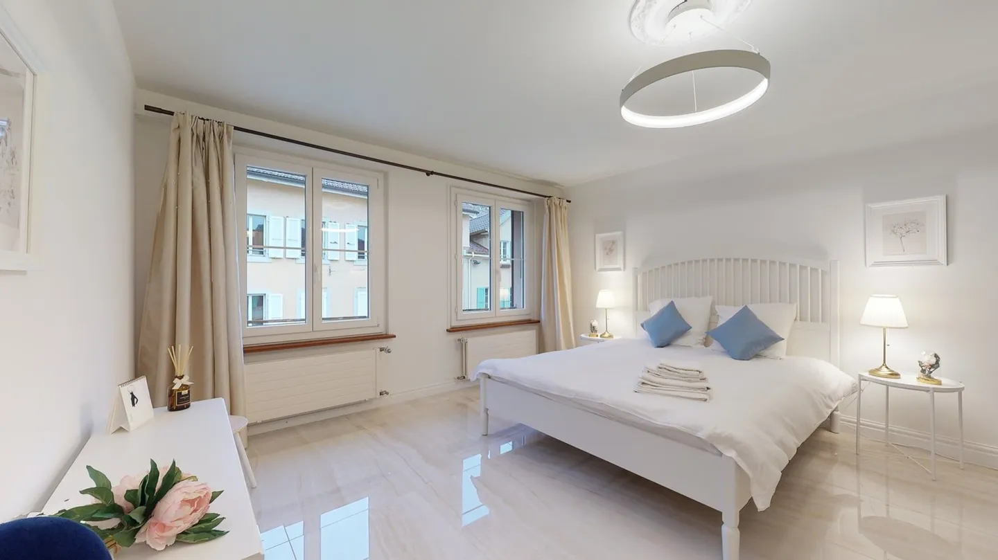 Studio moderne, meublé et luxueux à Boudry - Photo 8 sur 13