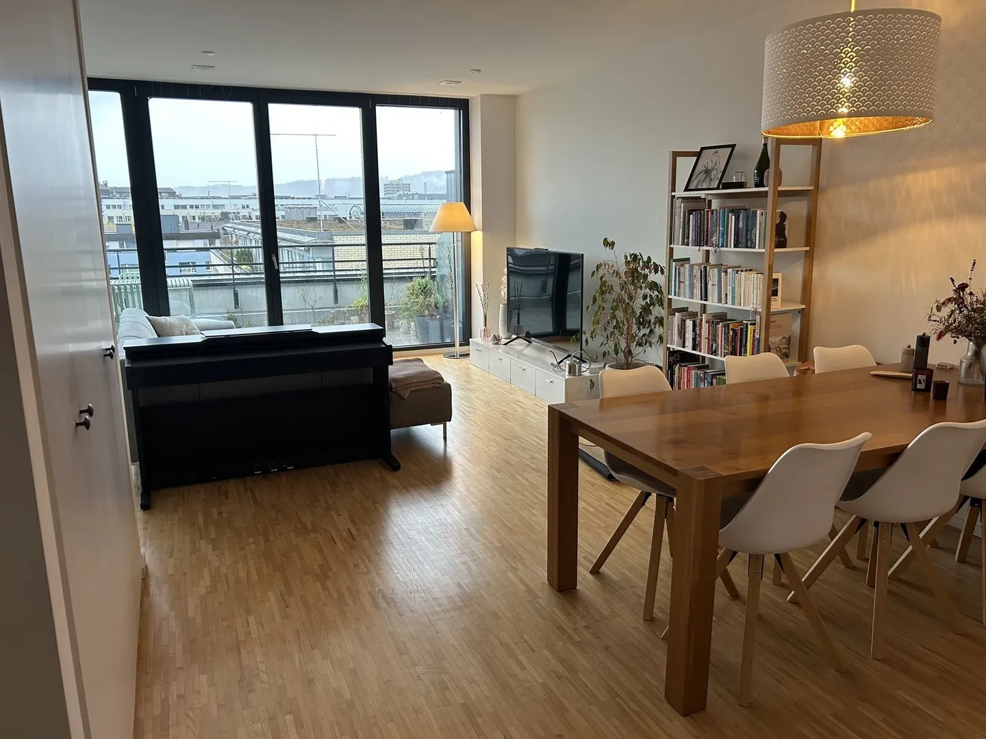 APPARTAMENTO 1½ STANZA A WINTERTHUR - CITTÀ, ARREDATO, TEMPORANEO - Foto 1 di 11