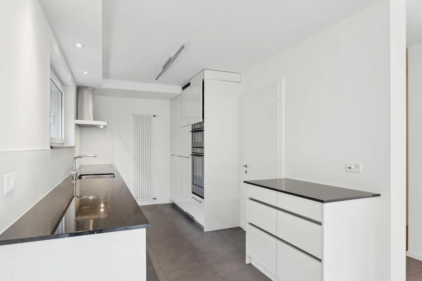 Doppeleinfamilienhaus mit viel Privatsphäre & Blick auf den Zürichsee - Foto 4 von 11