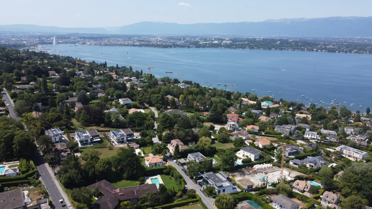 Contemporary Villa near Geneva - Photo 13 of 13