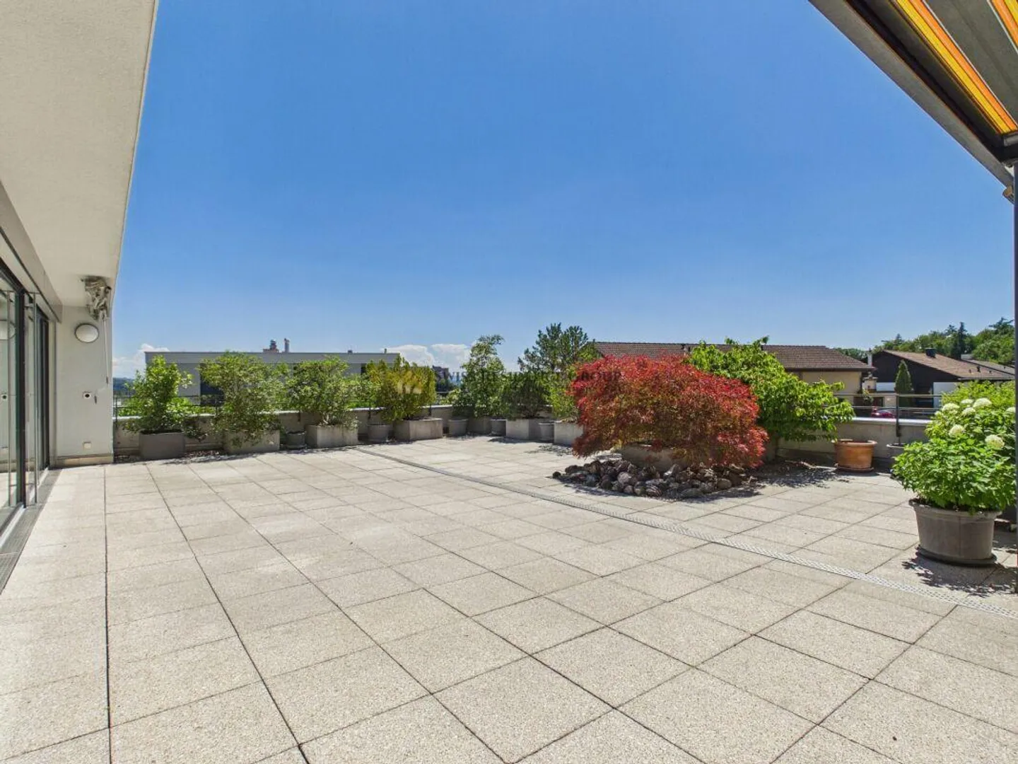 Exclusive living experience with gigantic terrace - Photo 11 of 15