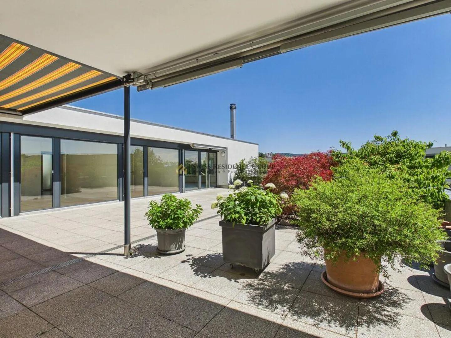 Exclusive living experience with gigantic terrace - Photo 13 of 15