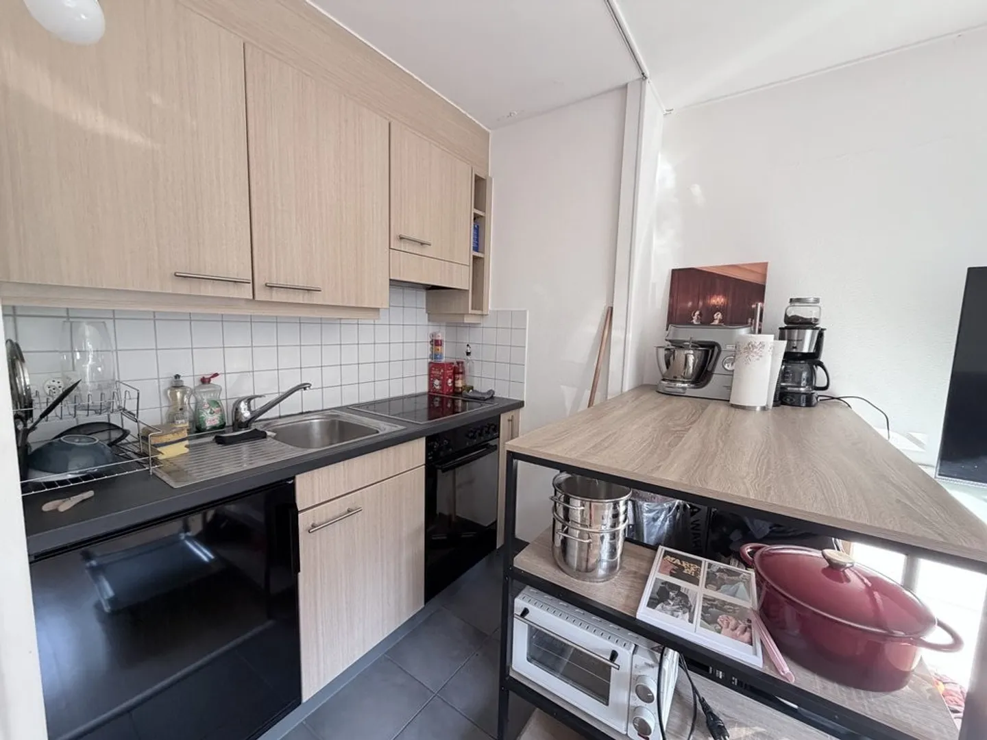 Studio for rent in the heart of Montreux - Just steps from the lake! - Photo 2 of 3