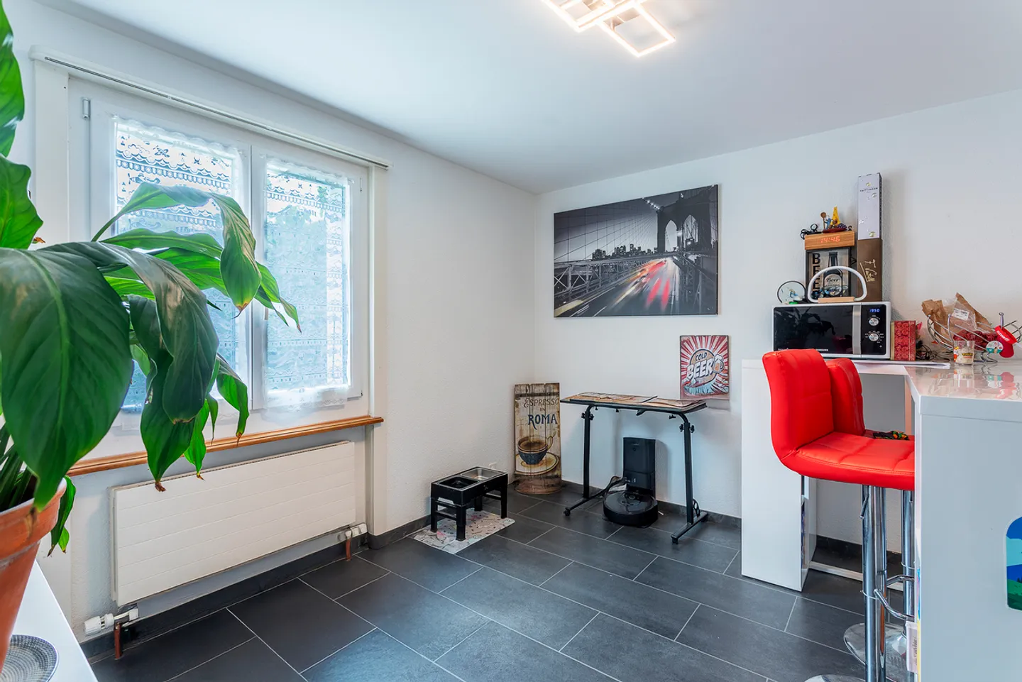 MAISON INDIVIDUELLE AVEC GARAGE BOX ET COUVERT A VOITURE - Foto 6 von 18