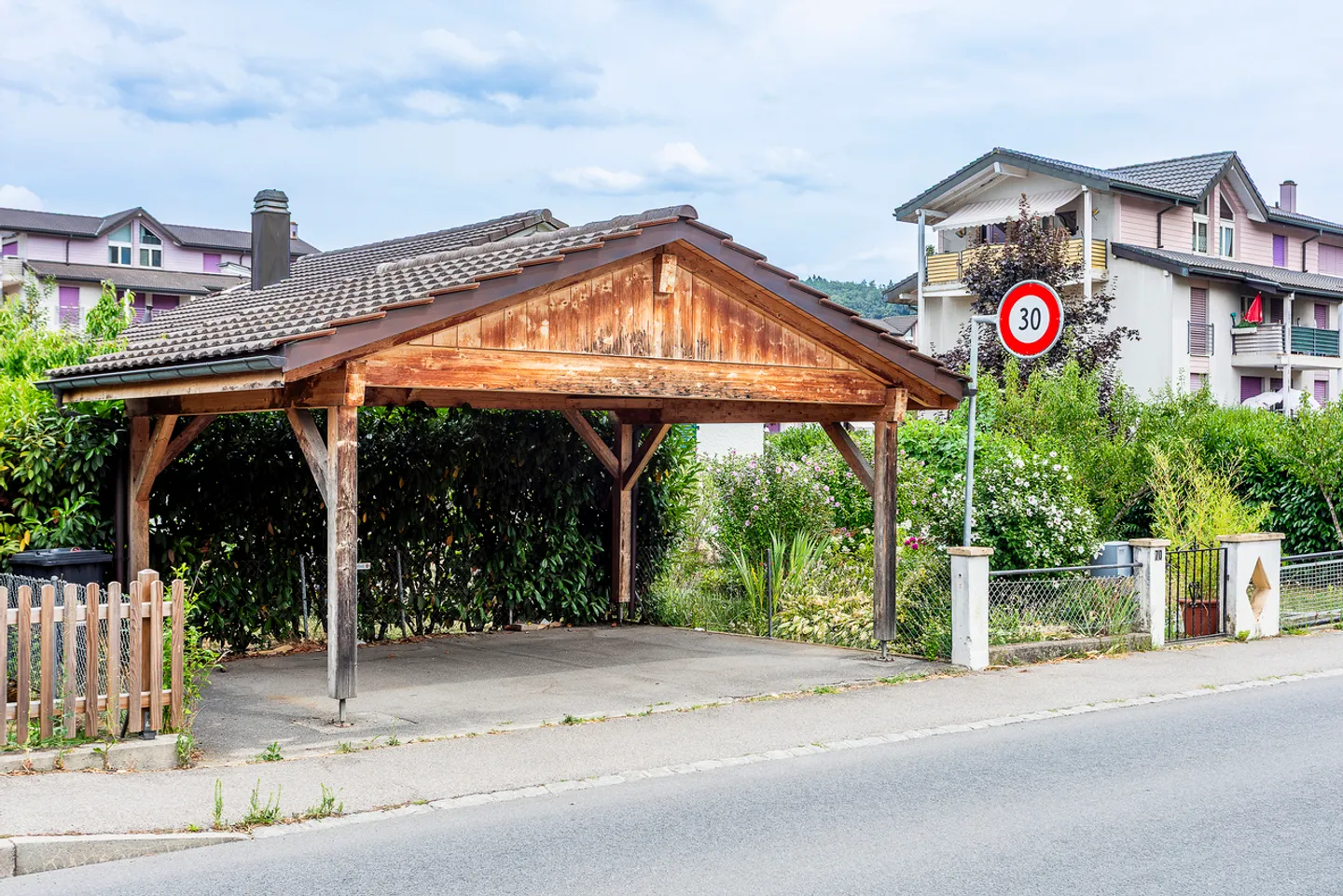 MAISON INDIVIDUELLE AVEC GARAGE BOX ET COUVERT A VOITURE - Foto 18 von 18