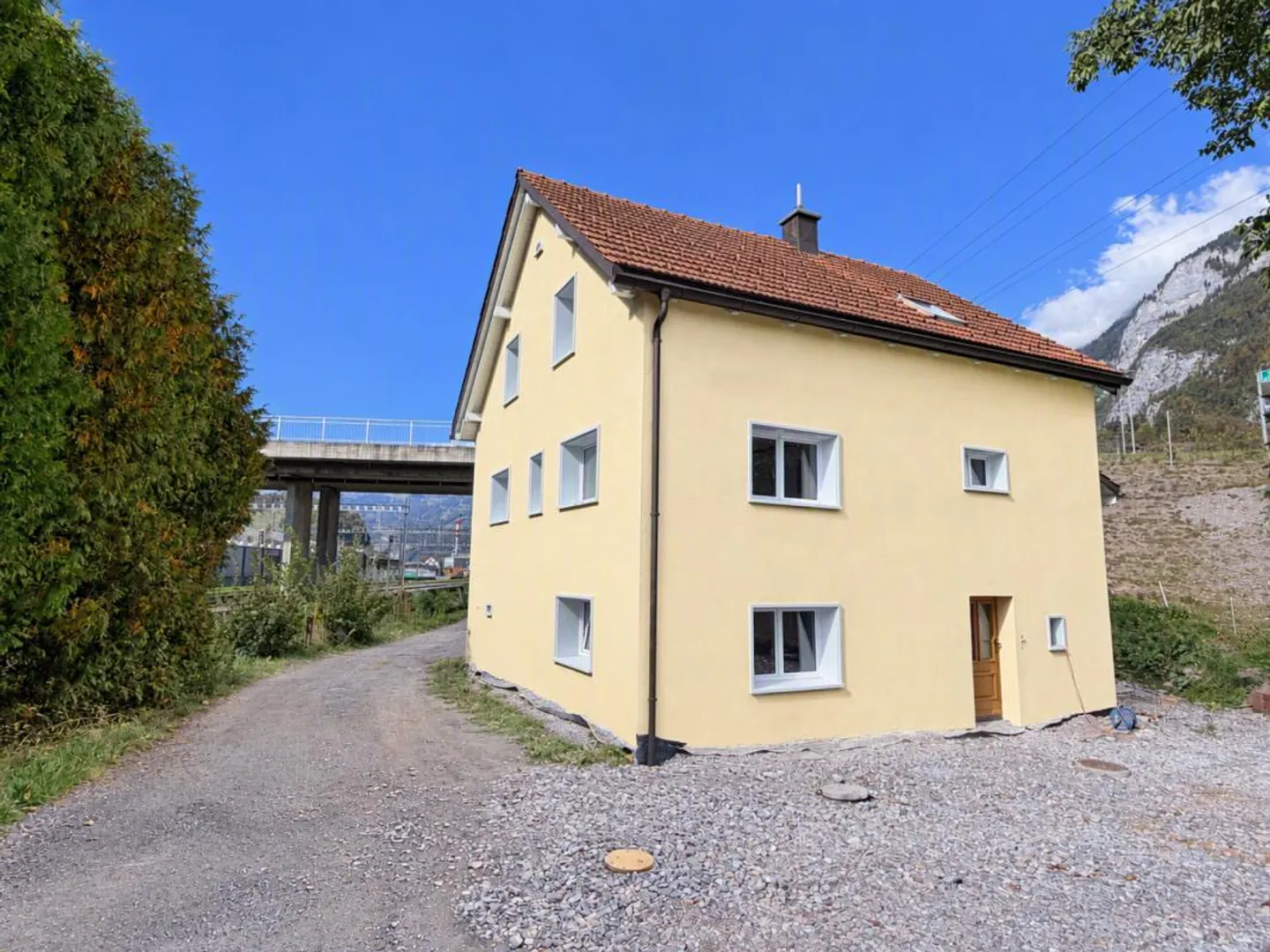 Casa unifamiliare ristrutturata - Foto 1 di 19