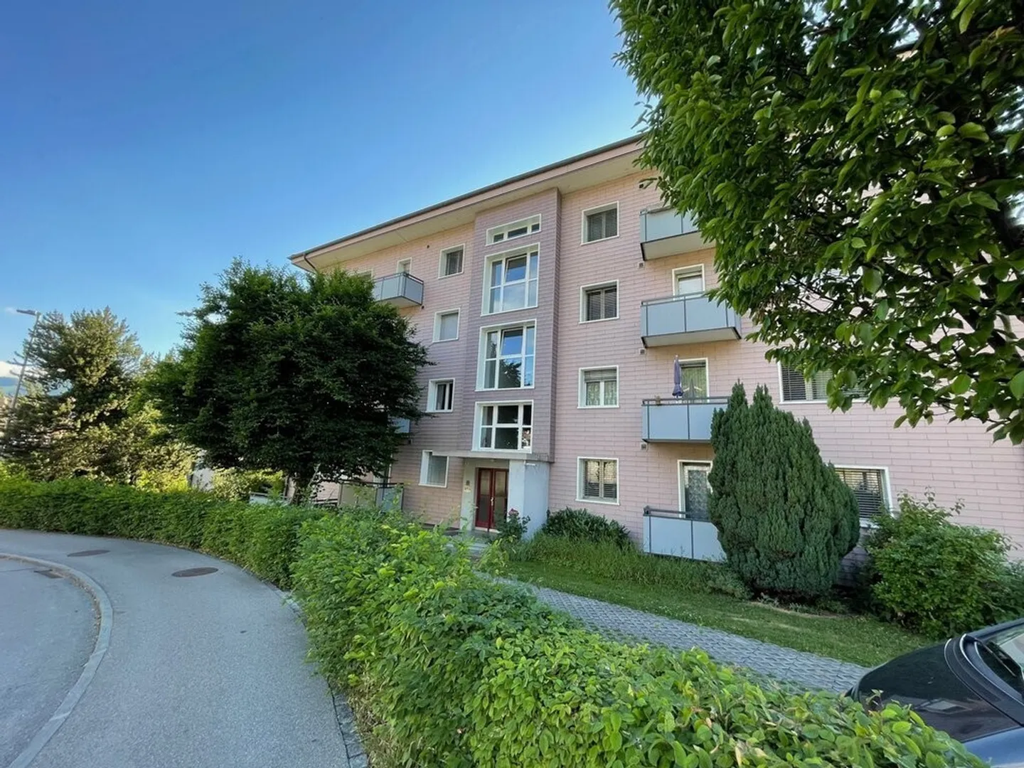 Thun - La porte vers l'Oberland bernois - RÉNOVATION À MOYEN TERME À VENIR ! - Photo 1 sur 7