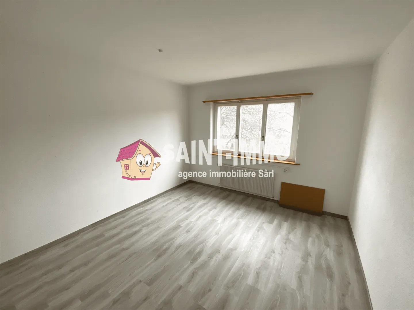 House with 12 rooms - Photo 6 of 26