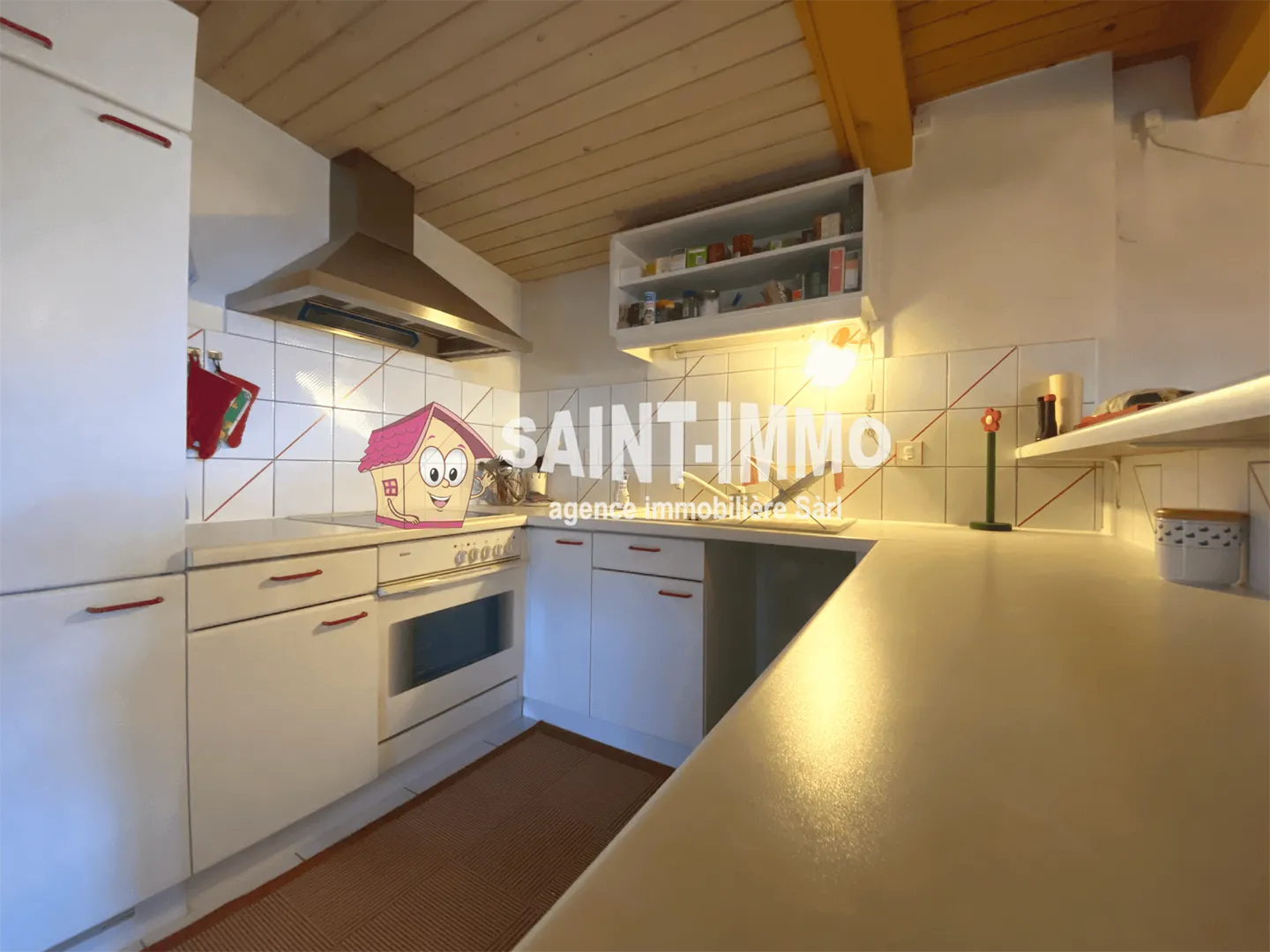 House with 12 rooms - Photo 19 of 26
