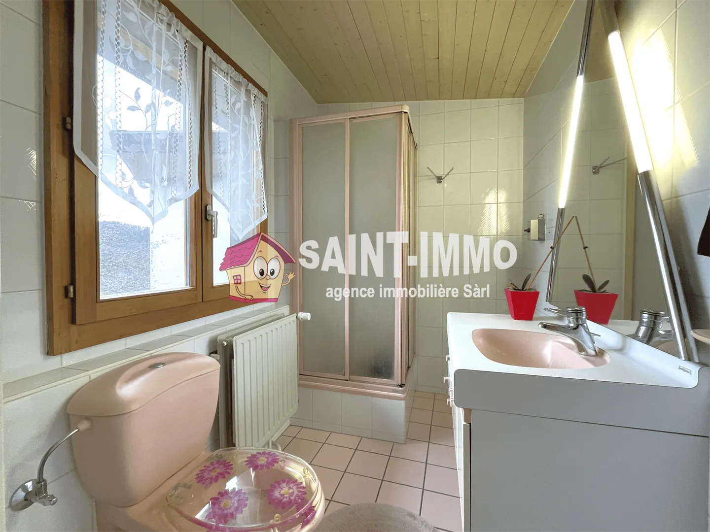 House with 12 rooms - Photo 21 of 26