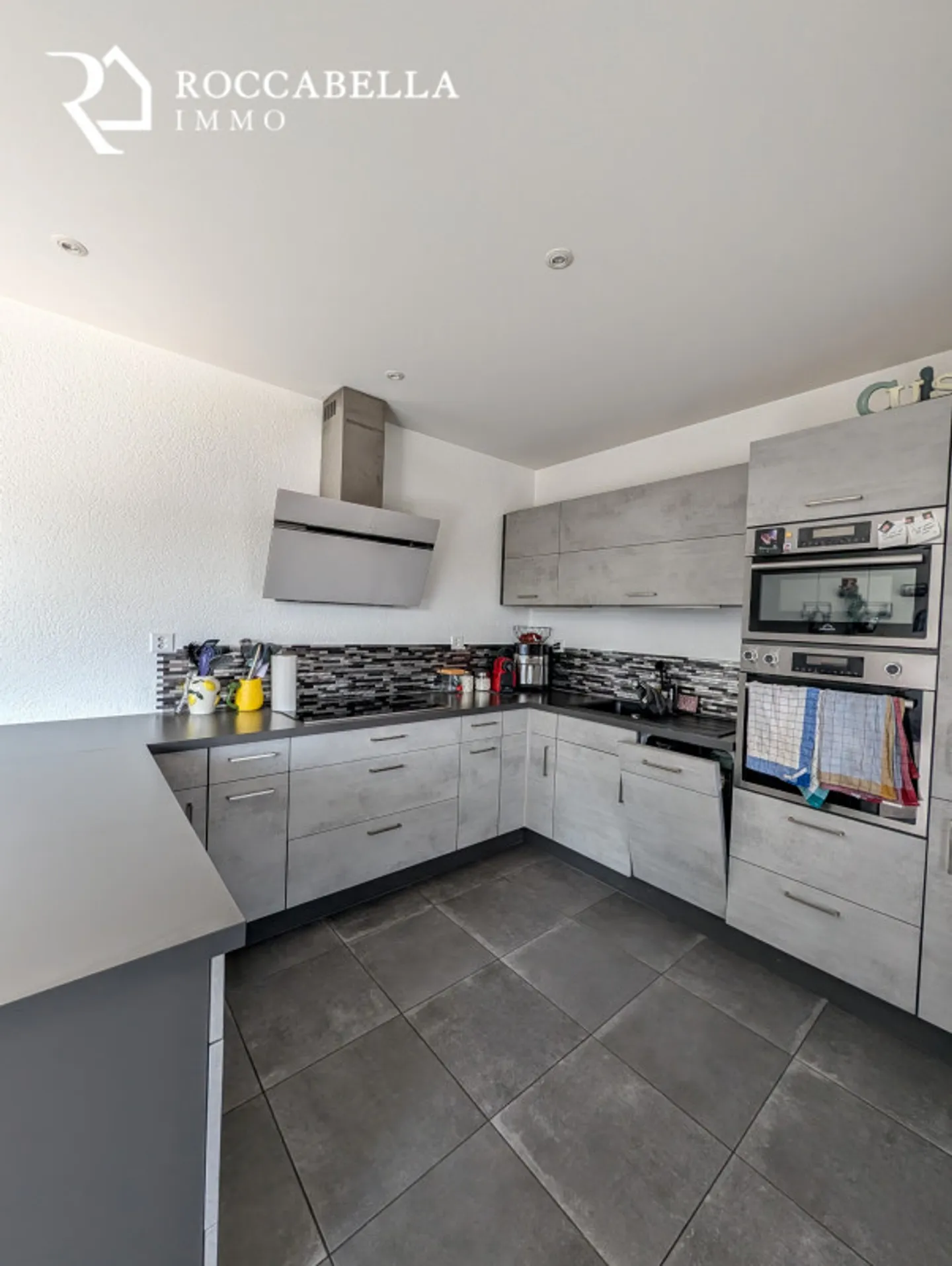 Unglaubliche 4 Zimmer in La Chaux-de-Fonds! - Foto 5 von 12