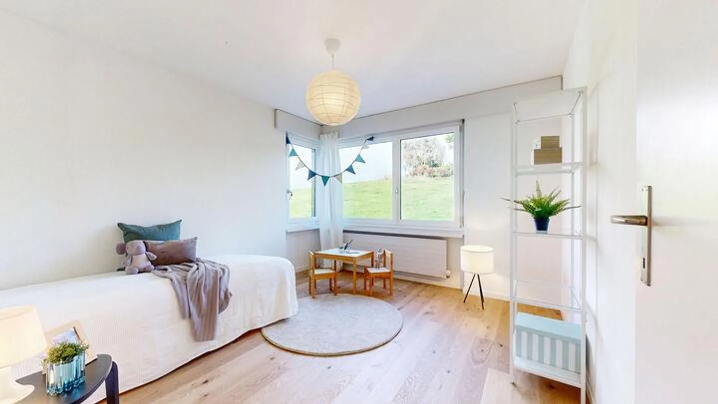 Freshly Renovated Garden Apartment in Lyss - Photo 3 of 6