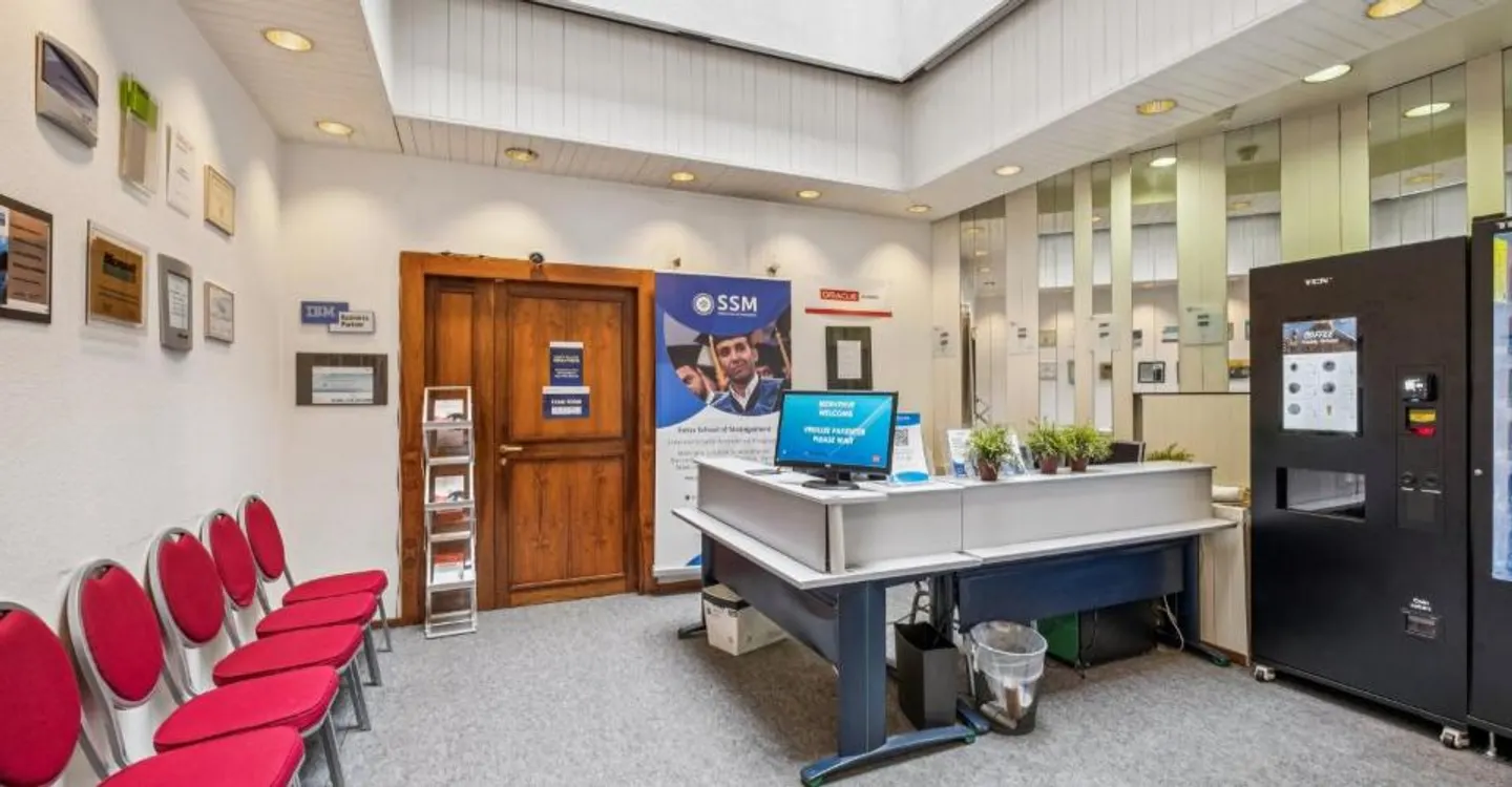 Functional and strategically located offices in the heart of Geneva - Photo 12 of 12
