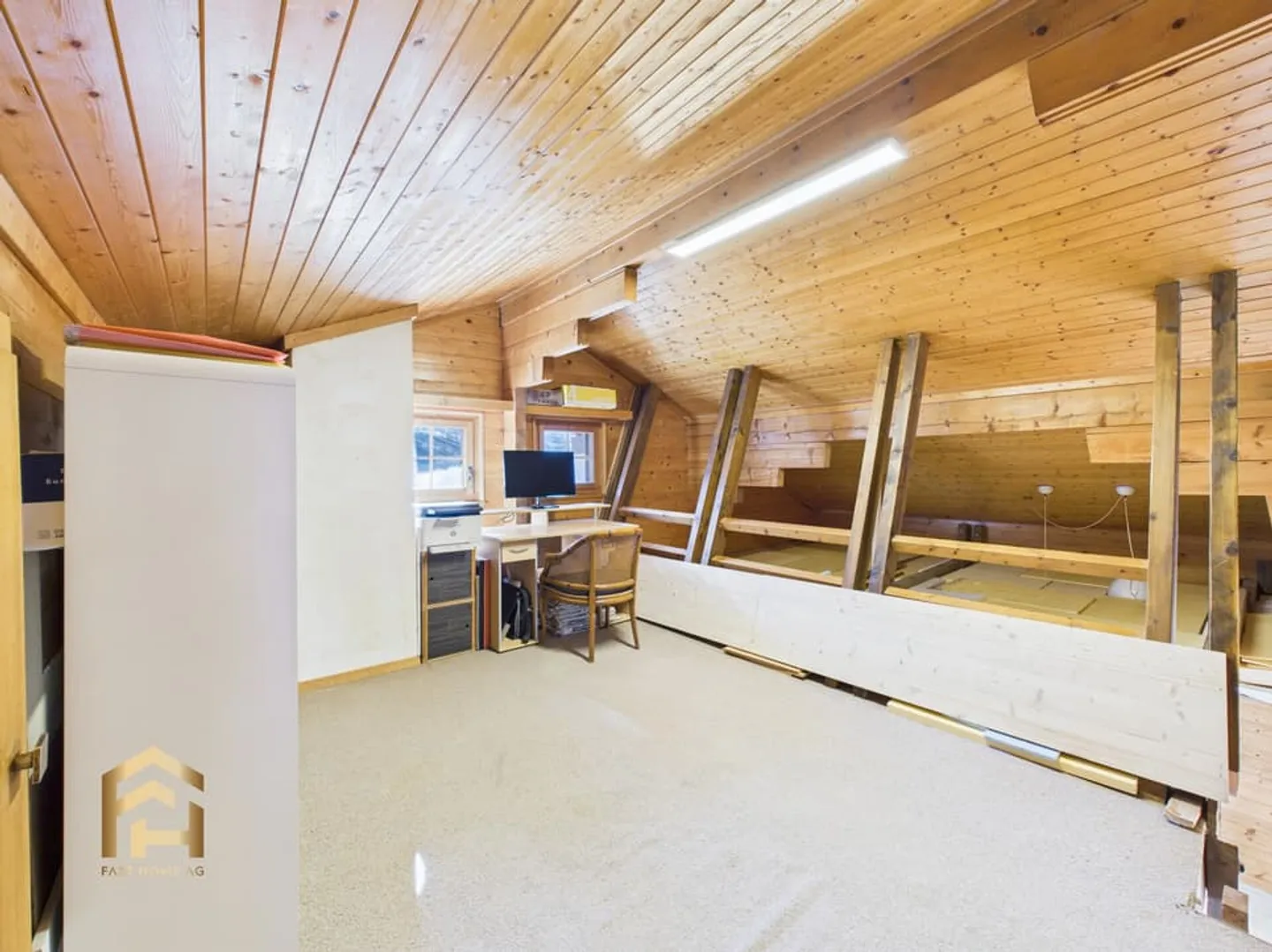 Sonniges Chalet mit Einliegerwohnung und Ausbaupotenzial - Foto 12 di 13