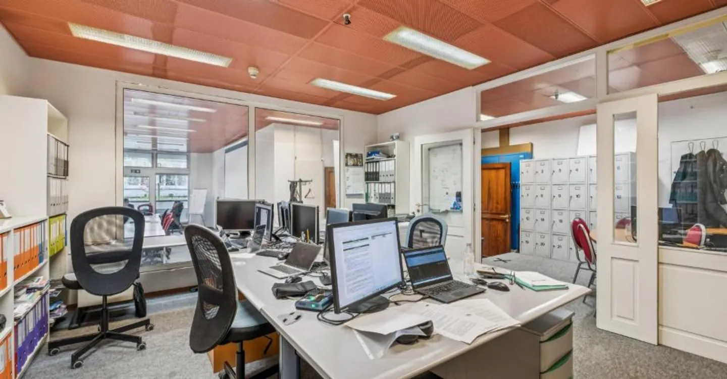 Functional and strategically located offices in the heart of Geneva - Photo 7 of 12