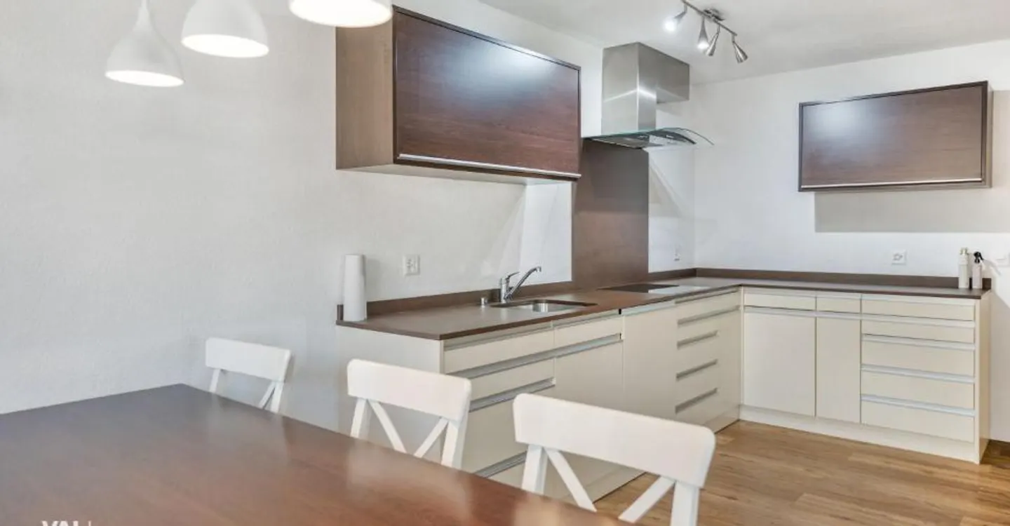 Geräumige Wohnung mit Galerie - Foto 2 von 10