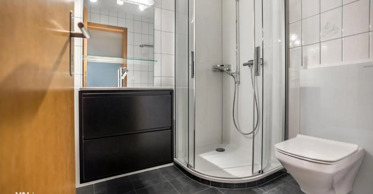 Geräumige Wohnung mit Galerie - Foto 6 von 10