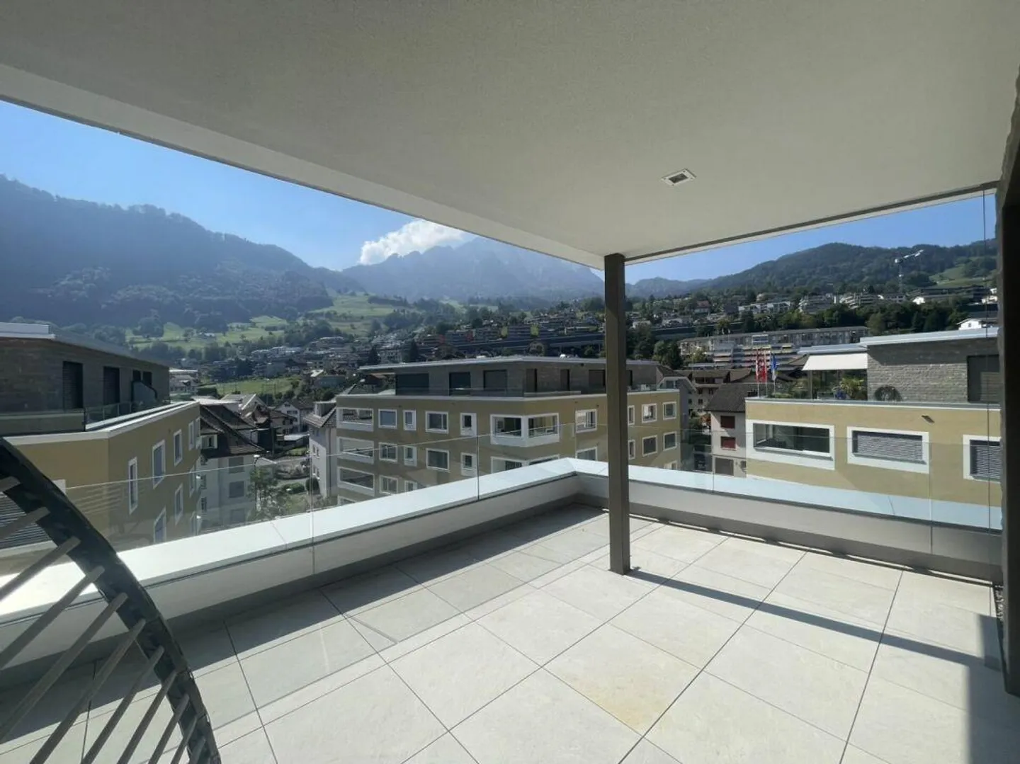 Exclusive penthouse apartment - sensational living experience - Photo 8 of 14