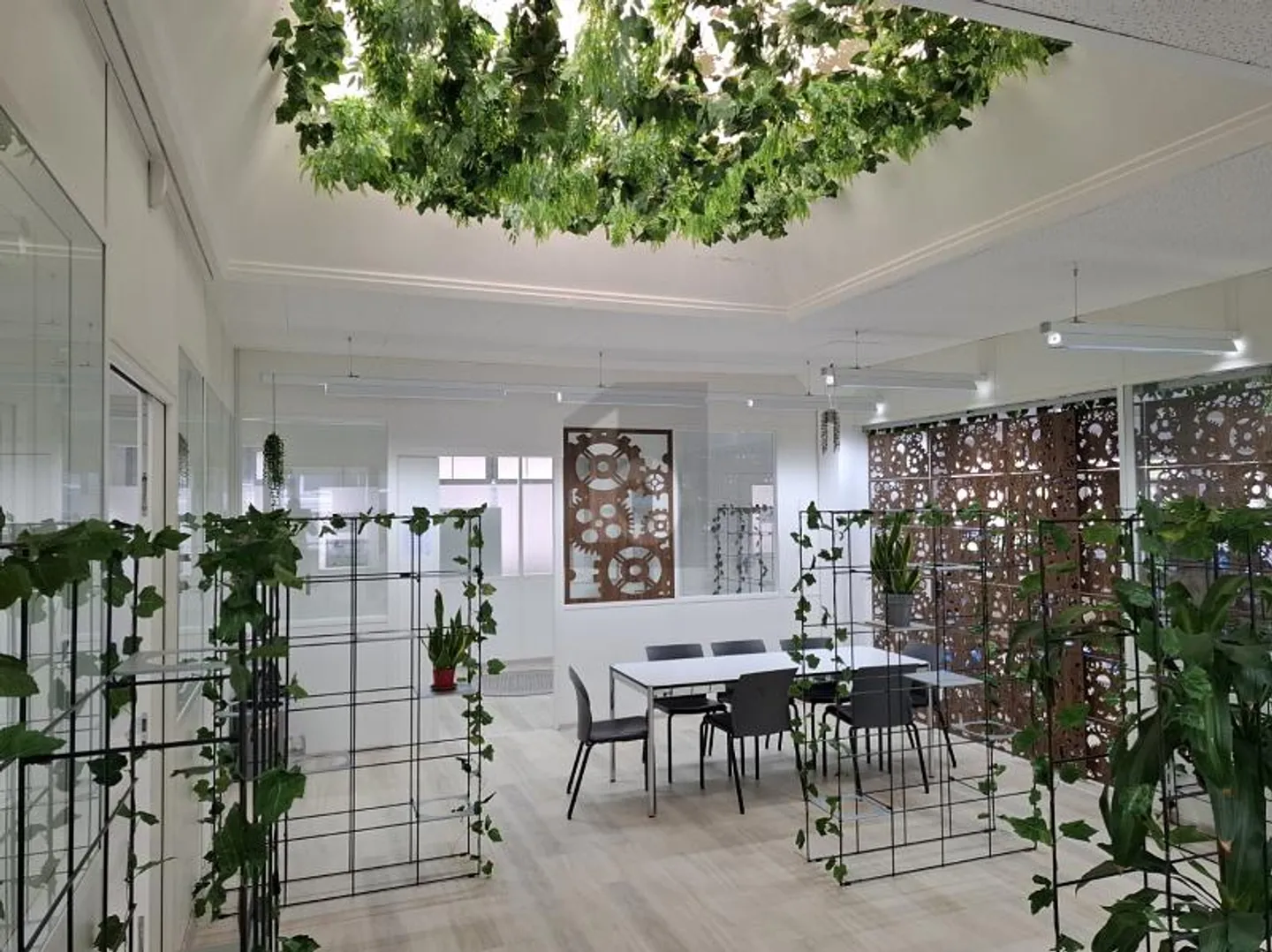 Spazioso Ufficio con Luce Naturale - Foto 4 di 6