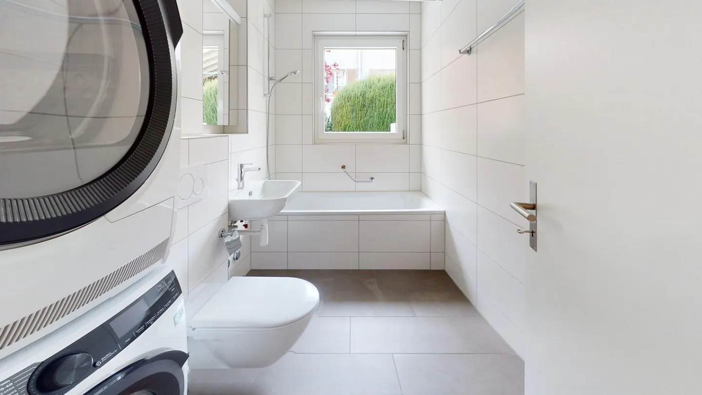 Modern 4.5 room apartment for rent - Photo 8 of 11