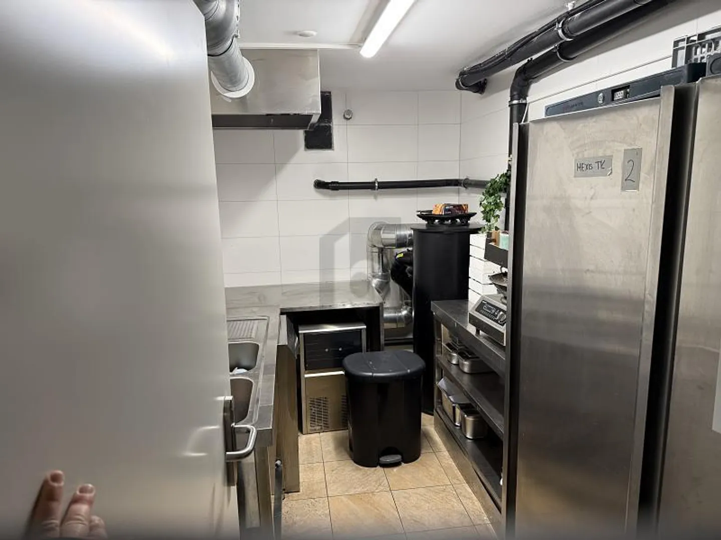 PRIME LOCATION WITH HIGH FOOTFALL - Photo 5 of 6