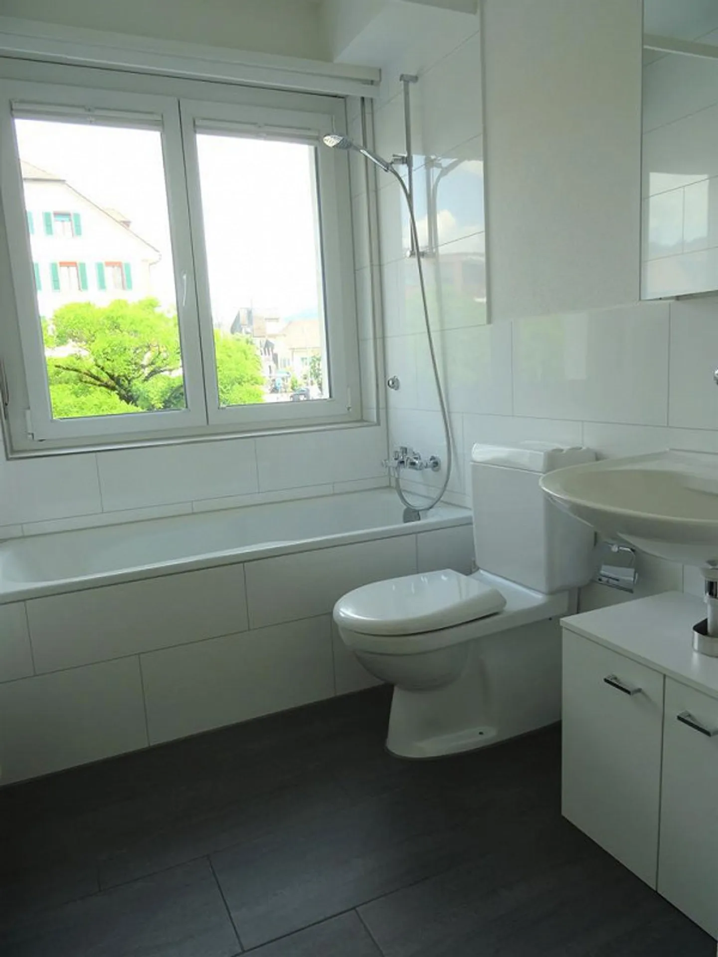 Renovierte Wohnung mit Waschmaschine - Foto 7 von 9