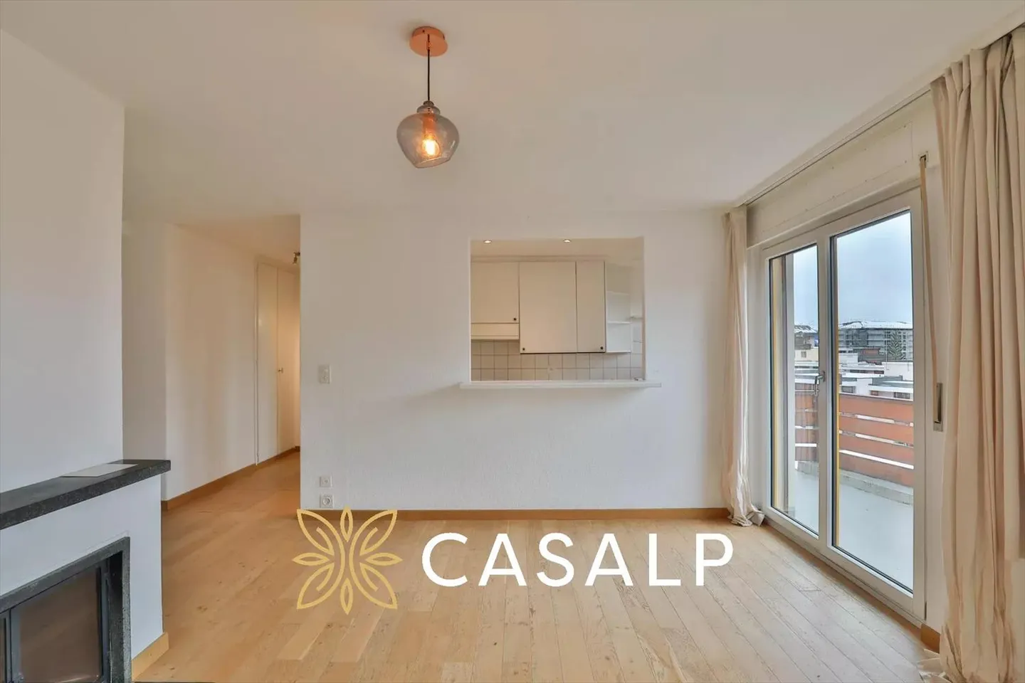 Bright 2.5 room attic in the center of Crans-Montana - Photo 7 of 13