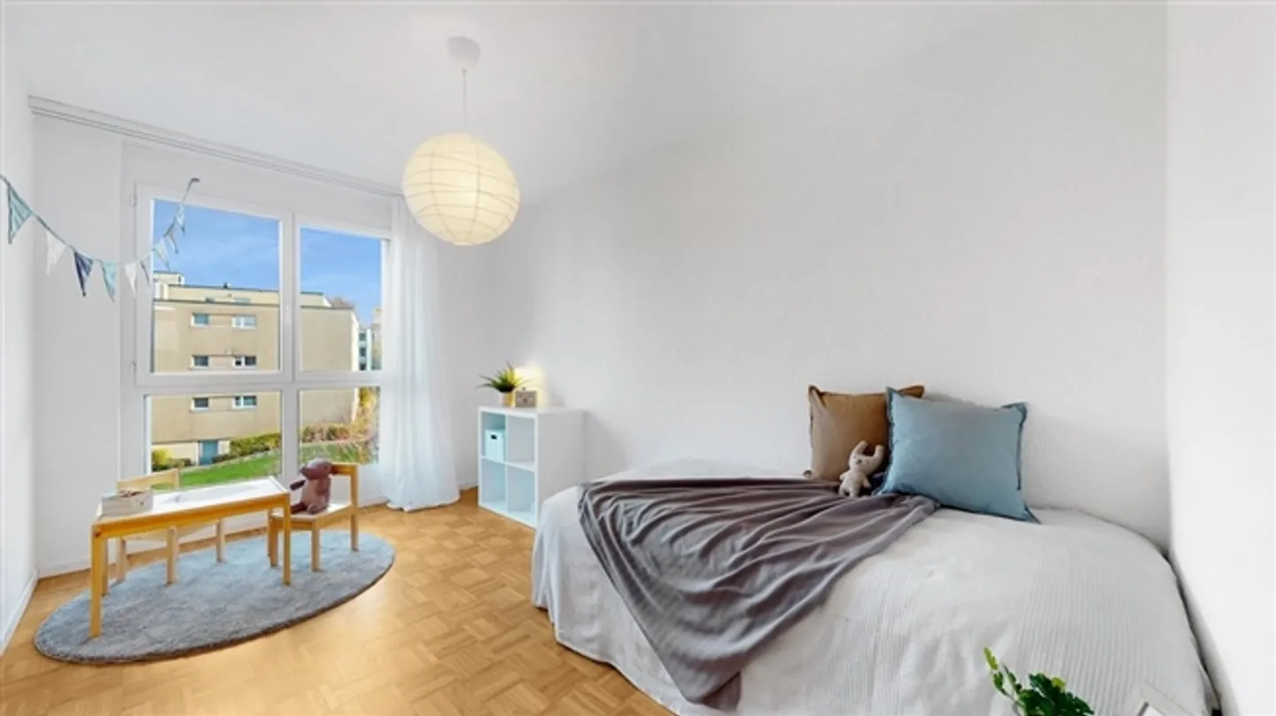 Appartamento 4.5 locali con giardino e lavanderia privata - Foto 4 di 12