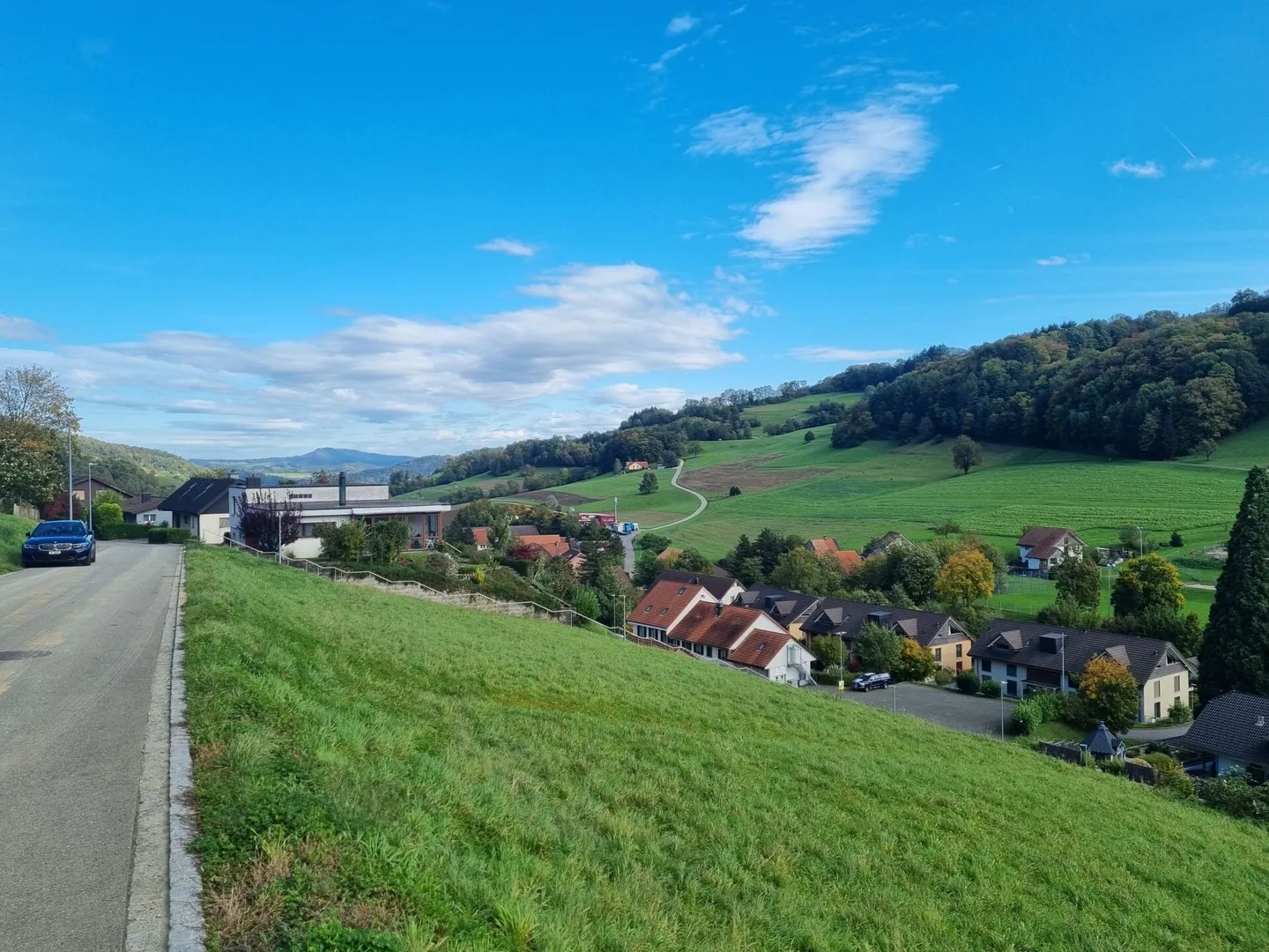 5.492 m² Terreno edificabile Zona residenziale W2 Häuptli (W2H) in una posizione collinare soleggiata con vista non ostacolata - Foto 1 di 7
