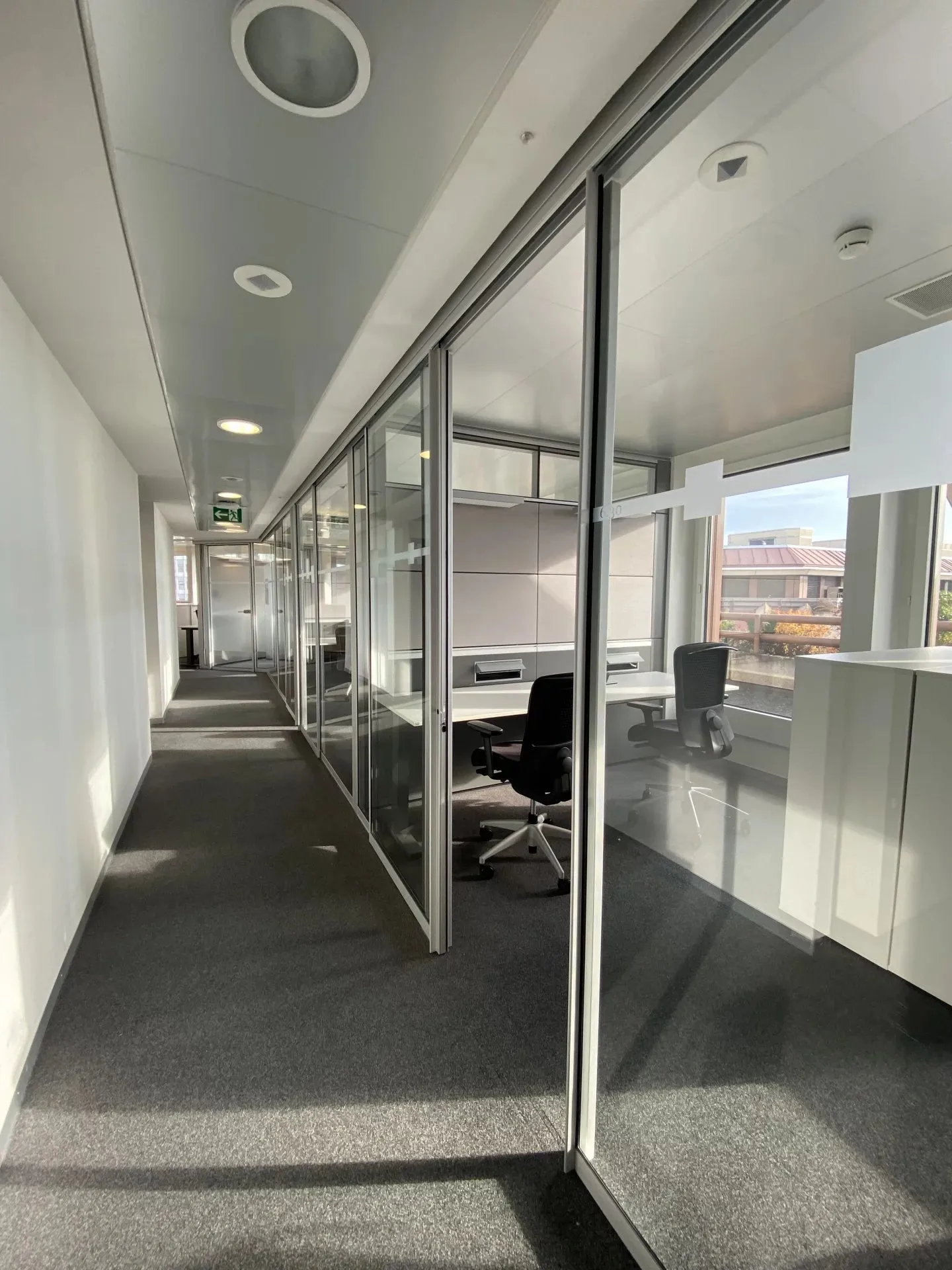 Modern Office Space with Services - Photo 3 of 5