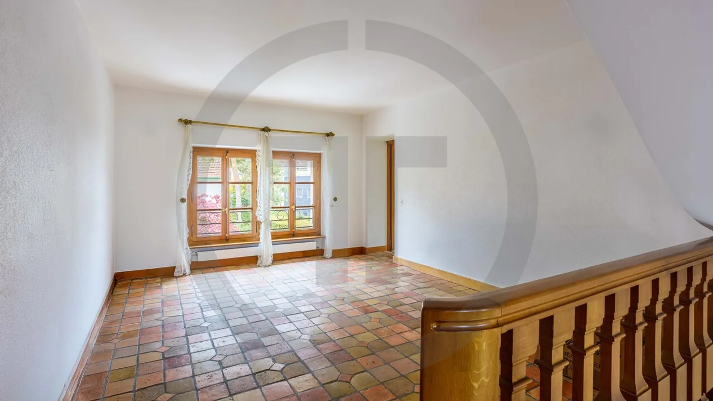 Magnificent farmhouse in the heart of Veyrier - Photo 10 of 12