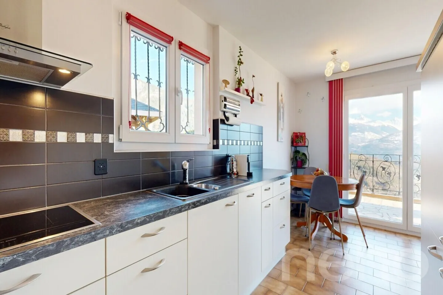 Magnifique propriété individuelle et studio indépendant - Photo 2 sur 12