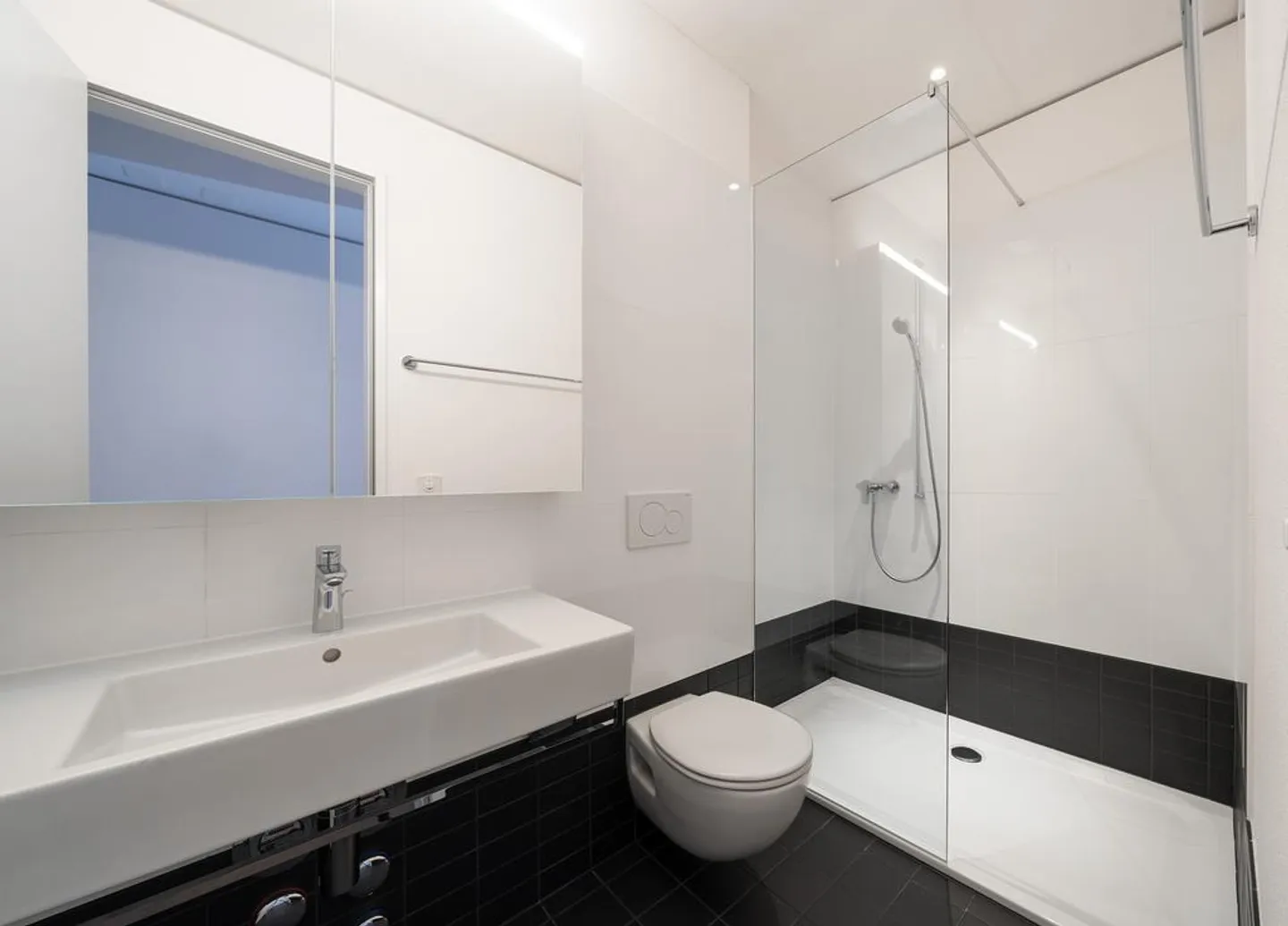 Modernes Apartment mit Terrasse - Foto 4 von 6