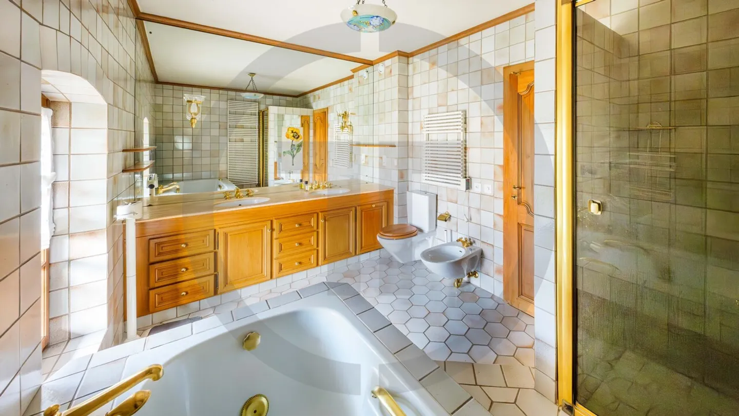 Magnificent farmhouse in the heart of Veyrier - Photo 11 of 12