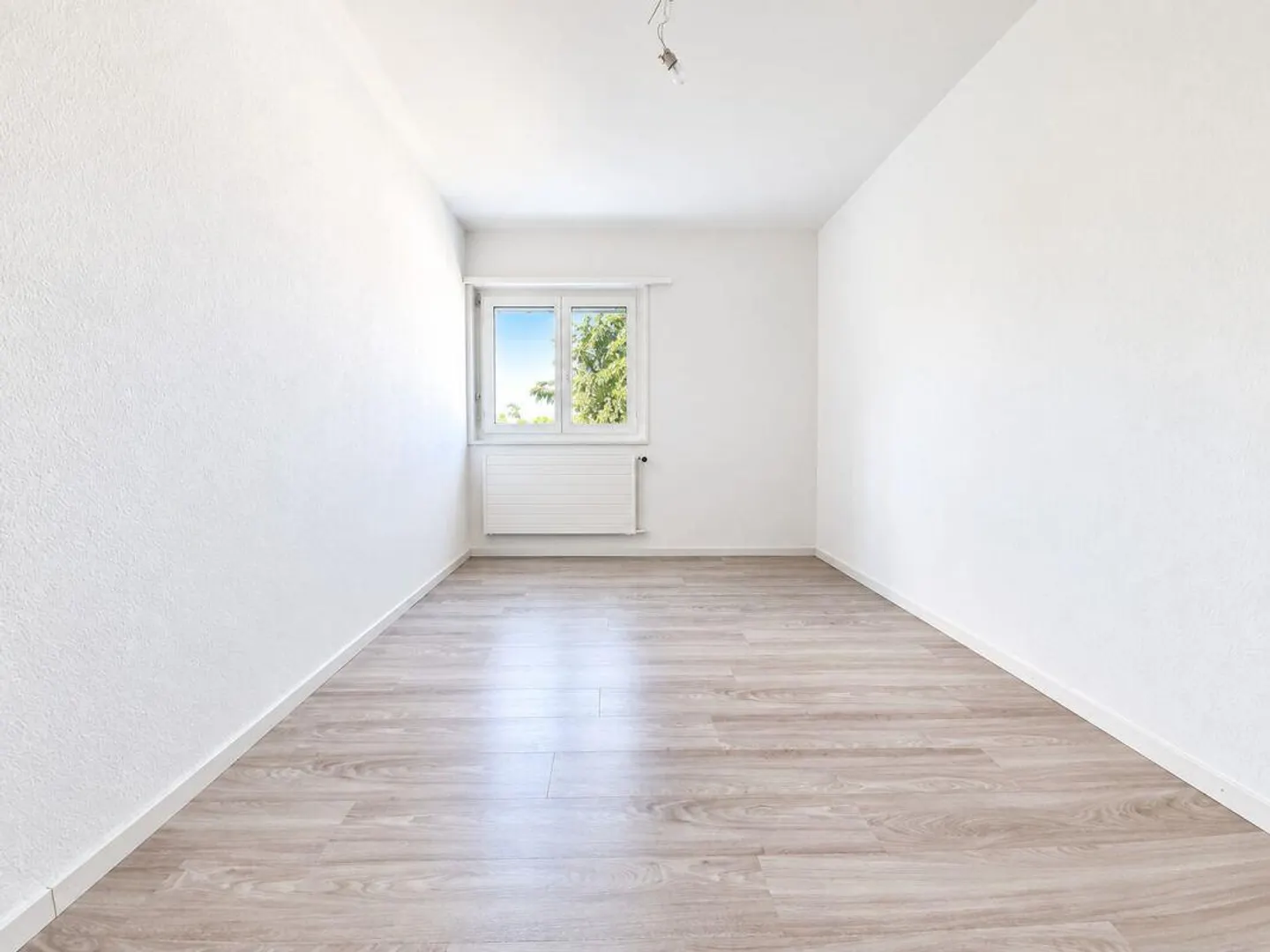 Appartement lumineux et bien entretenu avec balcon ensoleillé - Photo 5 sur 9