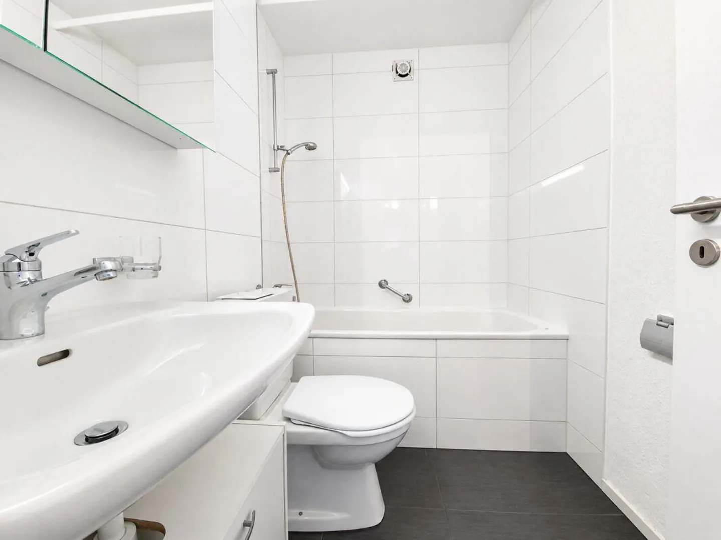 Appartement lumineux et bien entretenu avec balcon ensoleillé - Photo 6 sur 9