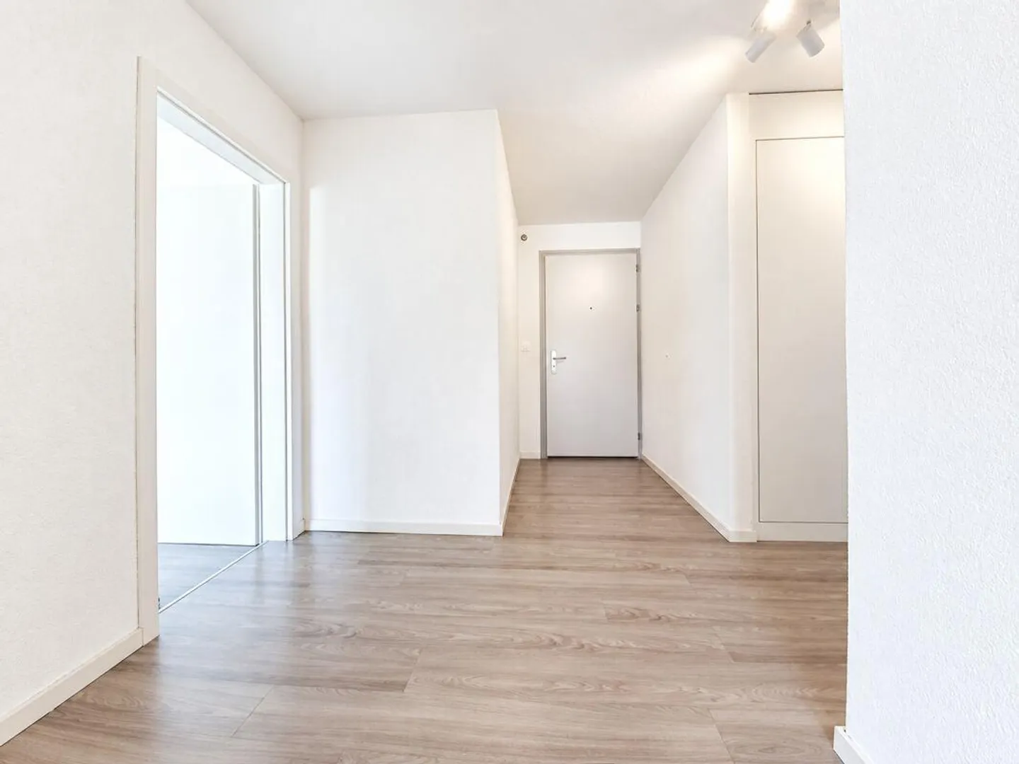 Appartement lumineux et bien entretenu avec balcon ensoleillé - Photo 7 sur 9