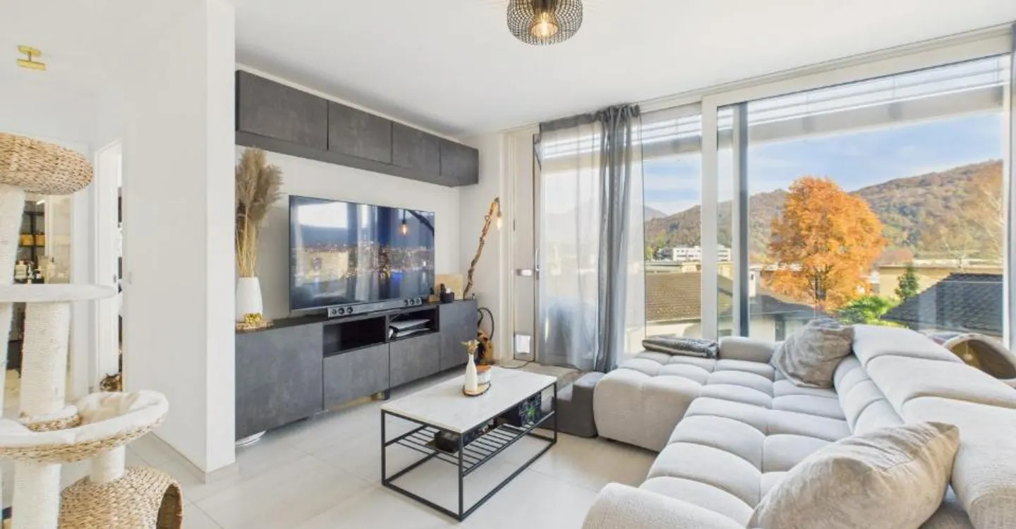 Modernes Penthouse mit 2,5 Zimmern und großem Balkon, Agno - Foto 3 von 10